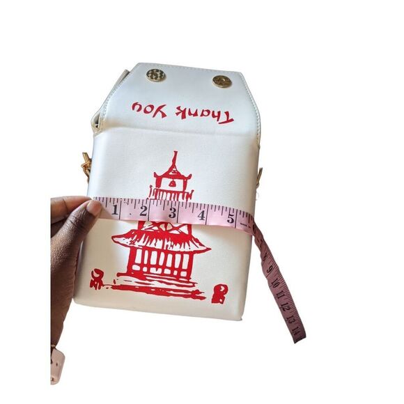 Takeout Box Purse Shoulder Bag Small White Red Gold Tone chain 2 snap closure - Picture 6 of 13